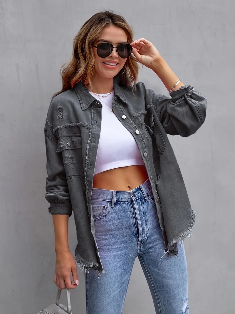 Damen oversized Jeansjacke mit fransigen Säumen und aufgesetzten Taschen Drune