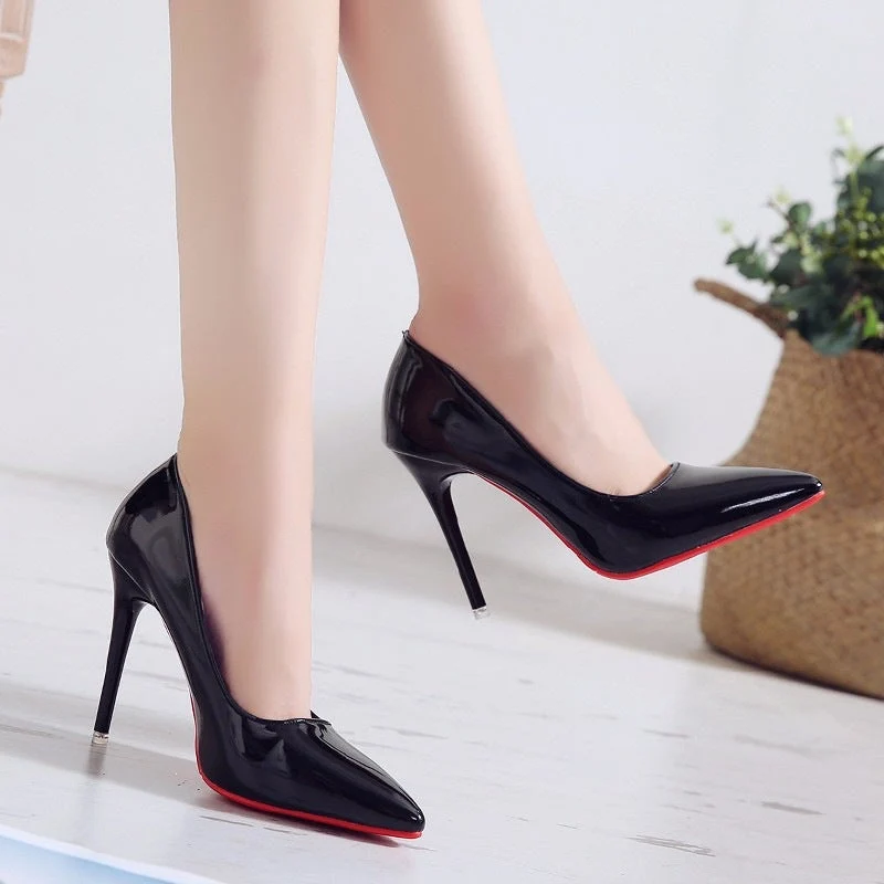 Damen elegante High Heels mit spitzem Schuhprofil und glänzender Oberfläche Drune