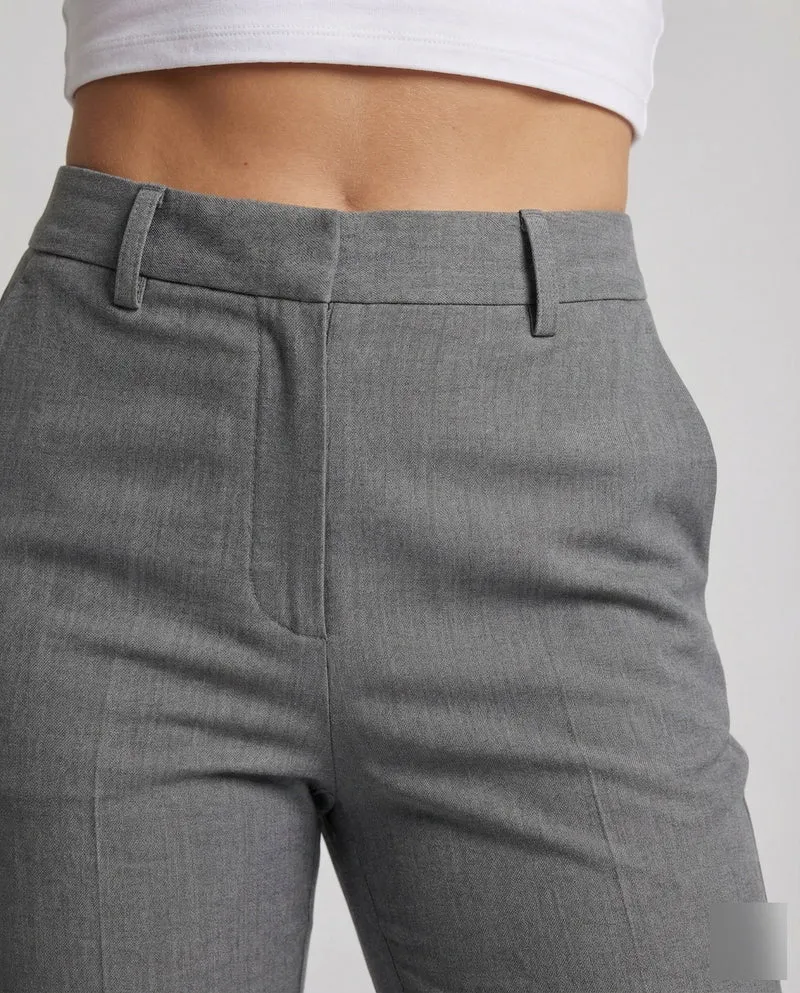 Damen Taillierte Zigarettenhose Bügelfalte