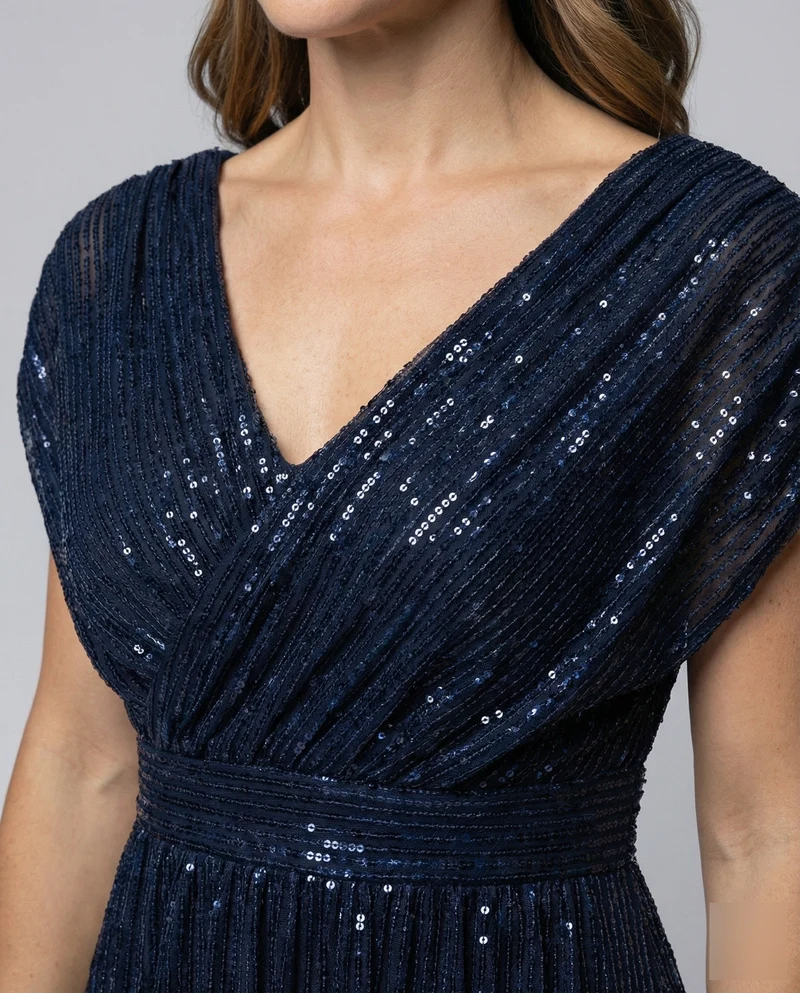 Damen bodenlanges V-Ausschnitt-Abendkleid aus Glanztüll