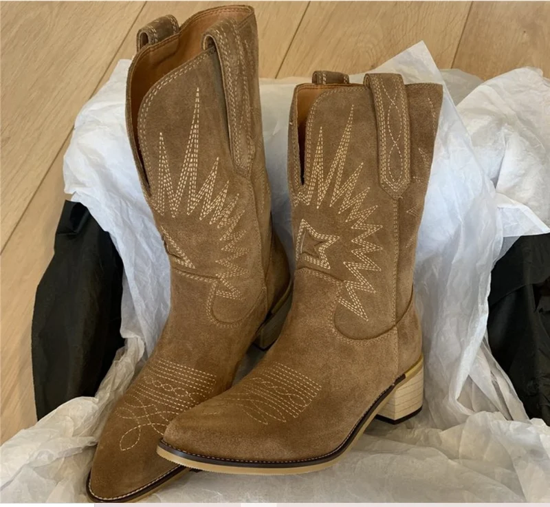 Damen Western-Cowboystiefel aus Veloursleder mit formstabilem Blockabsatz Drune
