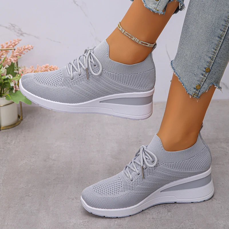 Damen Strick-Sneaker mit elastischem Schaft, gepolsterter Komfortsohle und leichtem Keil Drune
