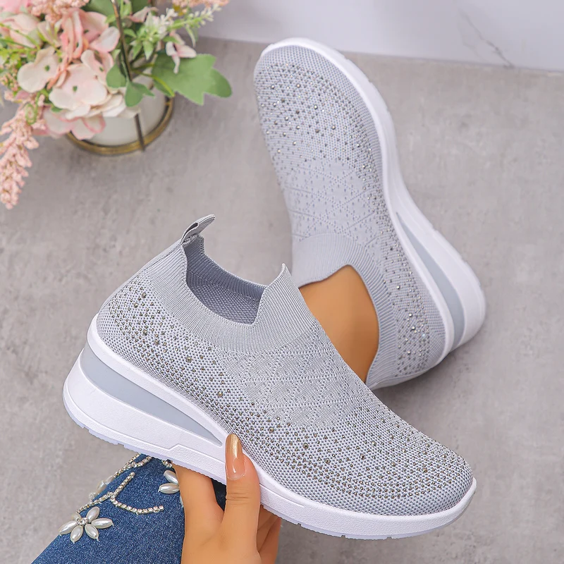 Damen Strick‑Slip‑On‑Sneaker mit verstecktem Keil und Glitzerapplikation Drune