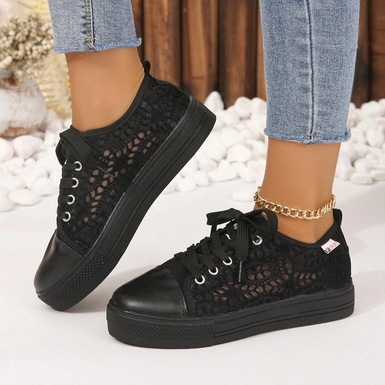 Damen Sneaker mit gehäkeltem Spitzenoberteil und leichter Plateausohle Drune