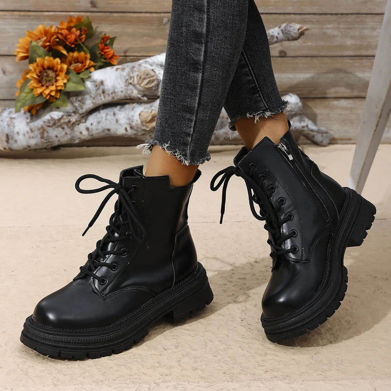 Damen Schnür-Bikerstiefelette mit seitlichem Reißverschluss, grober Lug-Sohle und Plateau Drune