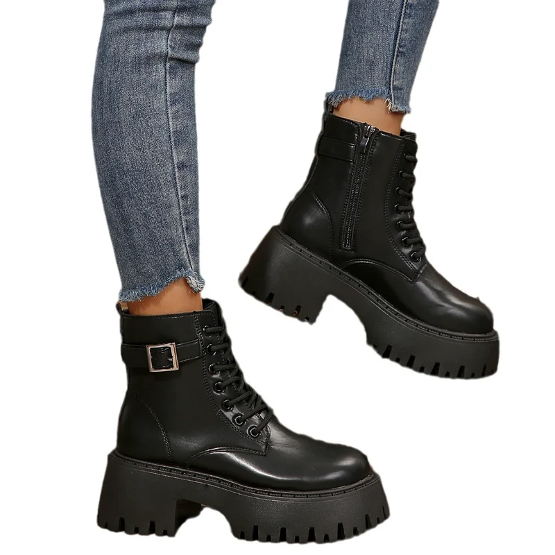 Damen Robuste Plateau‑Bikerboots mit seitlichem Reißverschluss, Schnürung und markanter Lug‑Sohle Drune