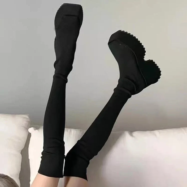 Damen Plateau‑Sock‑Boots mit markanter Lug‑Sohle und skulpturaler Plattform Drune