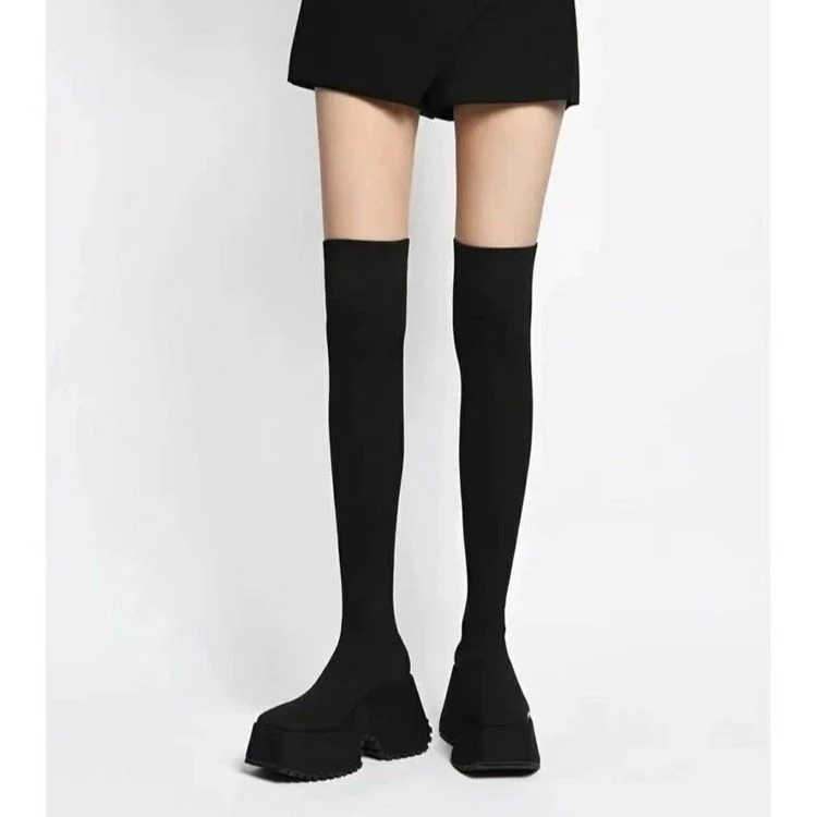 Damen Plateau‑Sock‑Boots mit markanter Lug‑Sohle und skulpturaler Plattform Drune