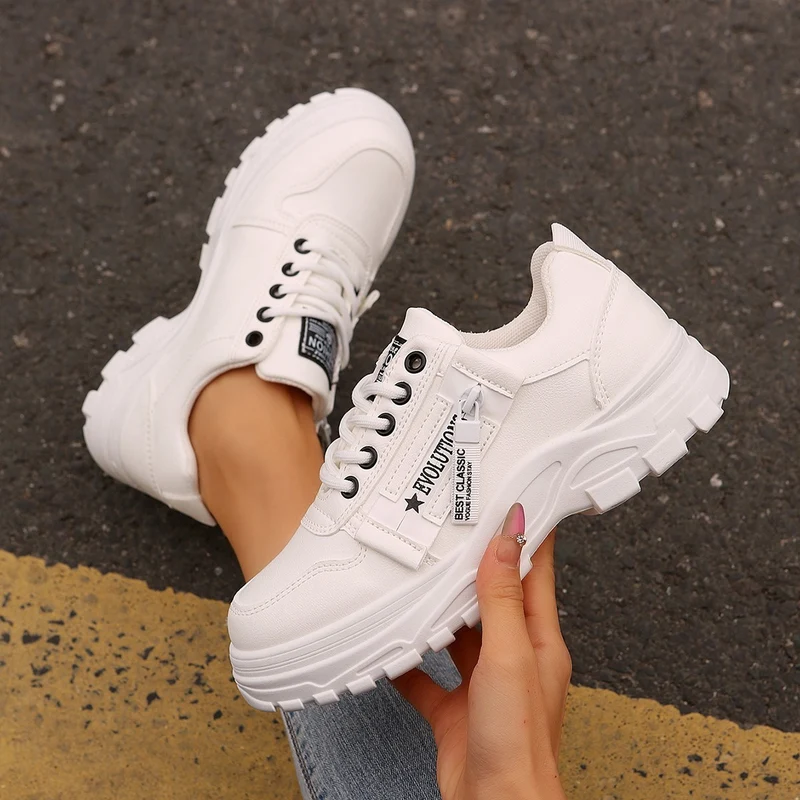 Damen Plateau‑Chunky‑Sneaker mit robuster Profilsohle, Zipper‑Detail und gepolstertem Komfortfußbett Drune