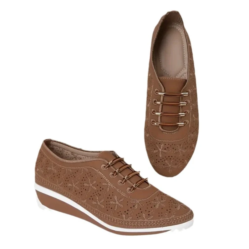 Damen Perforierte Keil‑Sneaker mit elastischer Schnürung und gepolstertem Komfortfußbett Drune