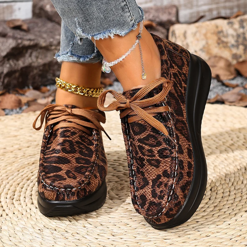 Damen Mokassin‑Sneaker mit Leopardenmuster, dicker Komfortsohle und Schnürung Drune