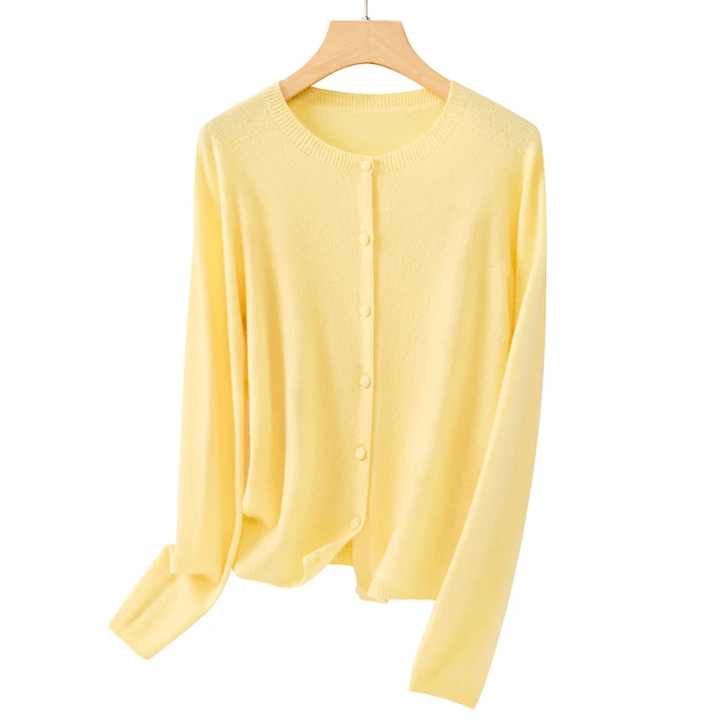 Damen Feine Rundhals-Strickjacke mit Knopfleiste und leichtem Flausch Drune