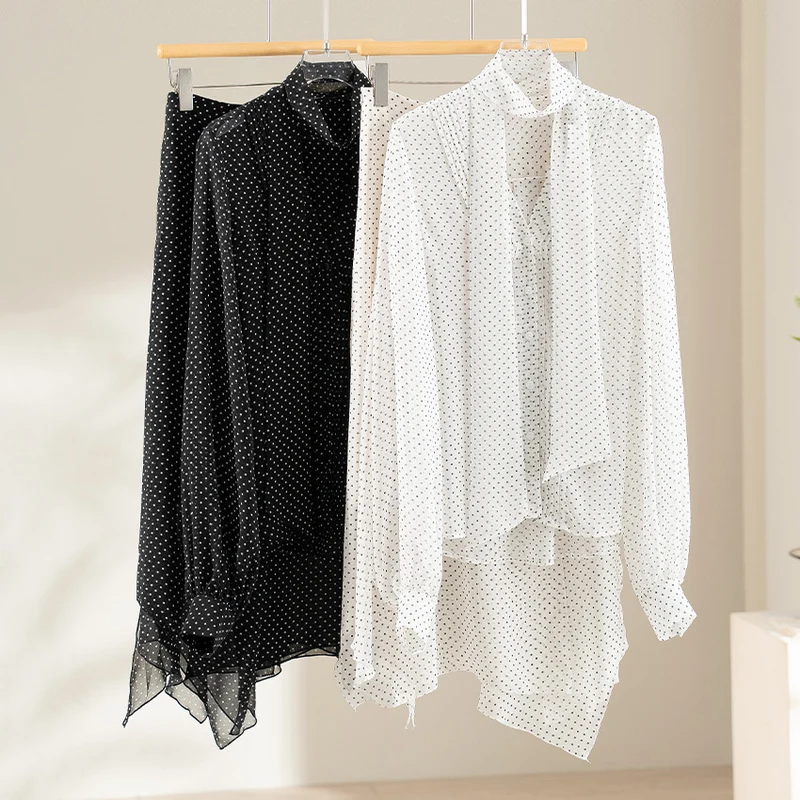 Damen Chiffonbluse mit Schleifenkragen, feinen Pintucks und Tupfenmuster Drune