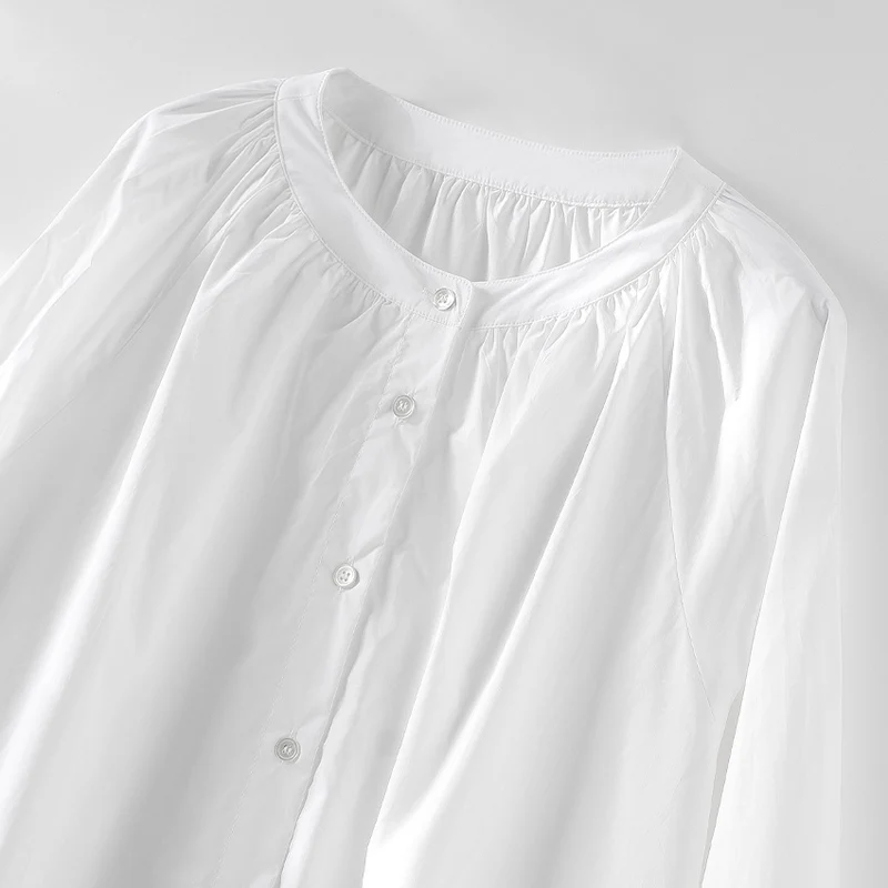 Damen Bluse mit Rundhalsausschnitt, durchgehender Knopfleiste und geraffter Passe Drune