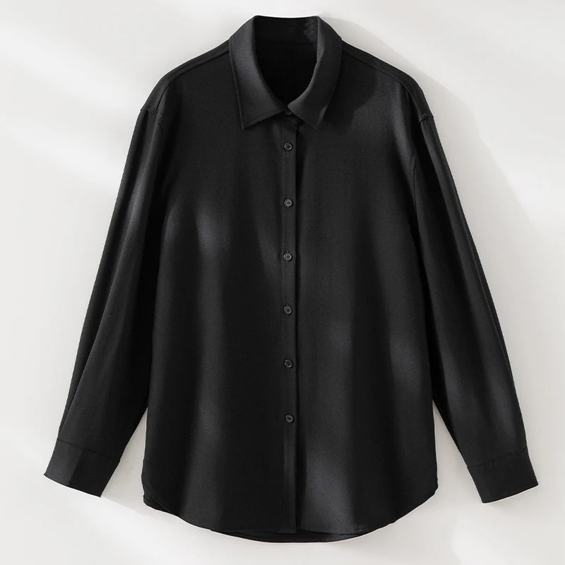 Damen Oversize-Satinbluse im Hemdcut mit klassischem Kragen und abgerundetem Saum Drune