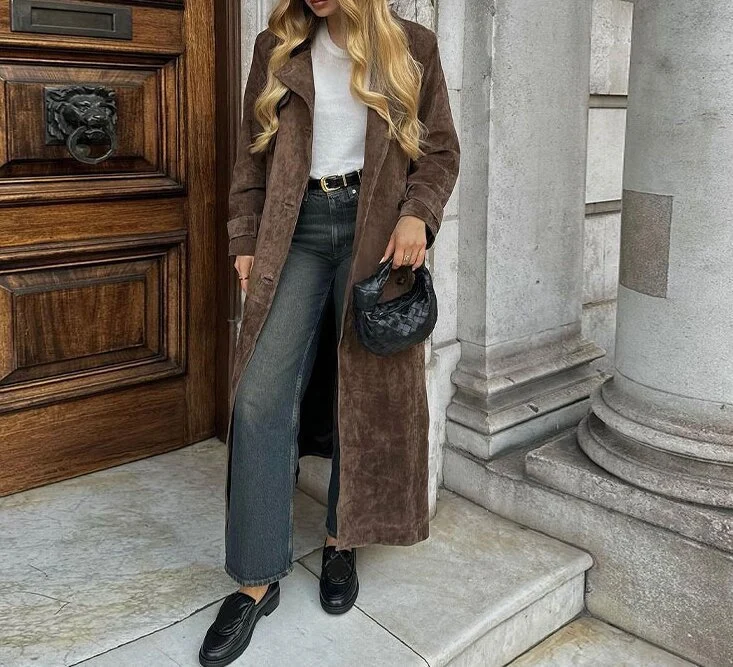 Damen Langer Veloursledermantel im minimalistischen Trench‑Look mit soften Revers Drune