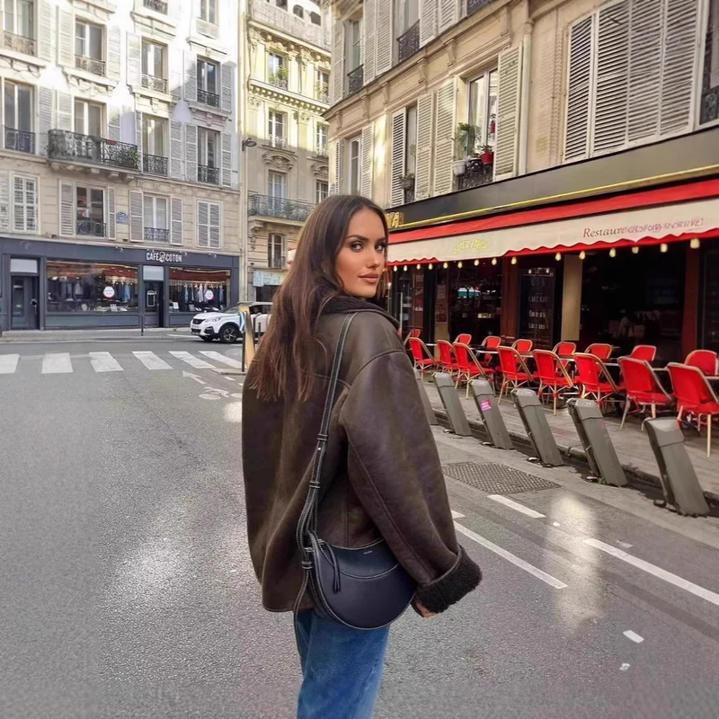Damen Kurzjacke im Lammfell‑Look mit Teddyfutter und Knopfleiste Drune