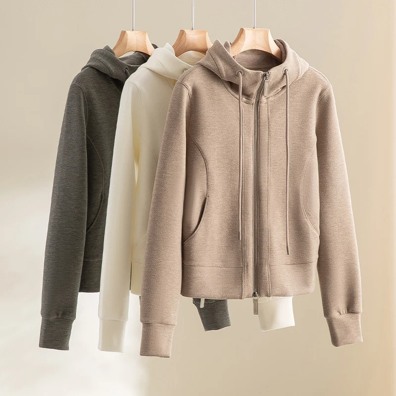 Damen Kurze Kapuzenjacke aus Sweat mit durchgehendem Zweiwege-Reißverschluss und taillierter Passform Drune