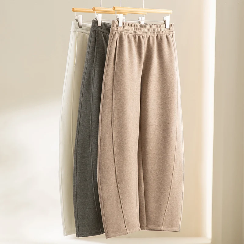 Damen Kurze Kapuzenjacke aus Sweat mit durchgehendem Zweiwege-Reißverschluss und taillierter Passform Drune