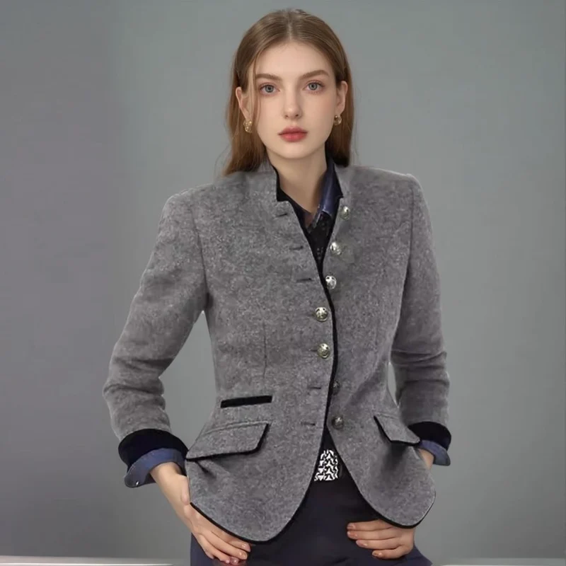 Damen Kurzblazer mit Stehkragen und Samtbesatz Drune