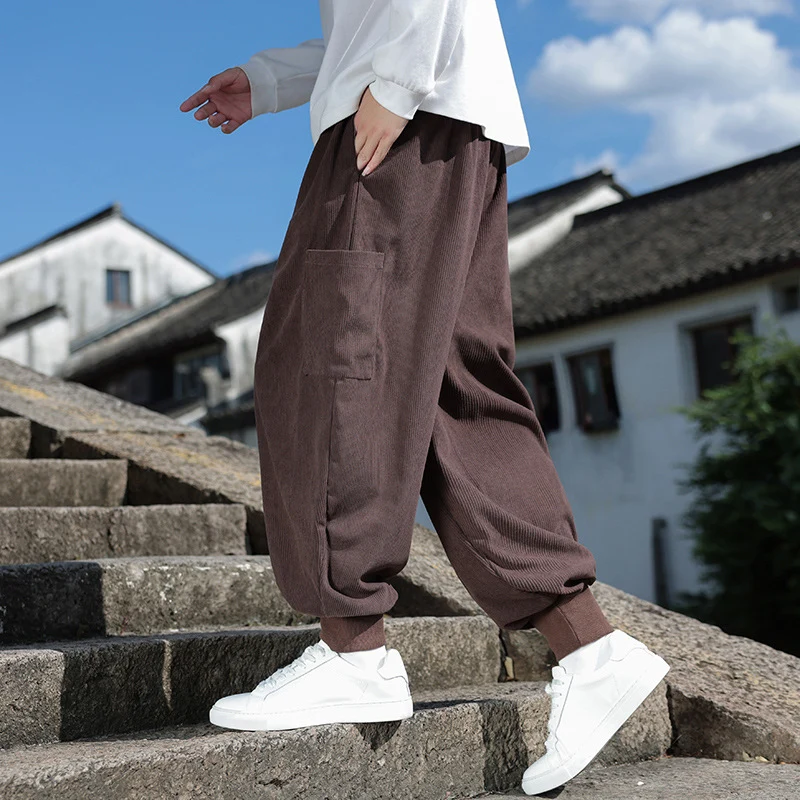 Herren Weitfallende Harem-Jogginghose aus Feincord mit dekorativem Quasten-Kordelzug Drune