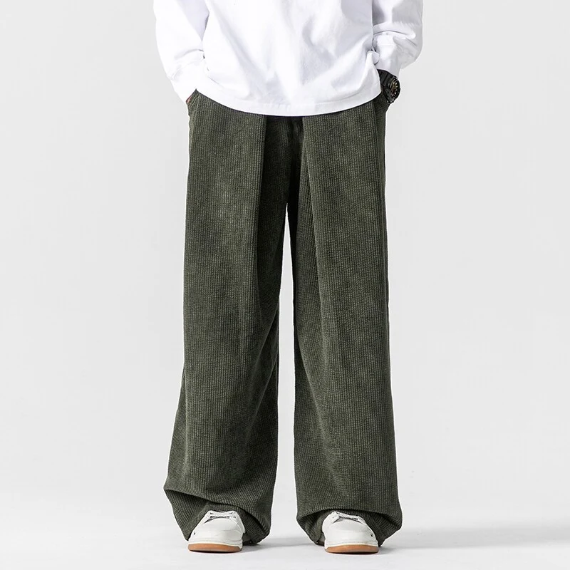 Herren Weite Cordhose mit Bundfalten und Relaxed-Silhouette Drune