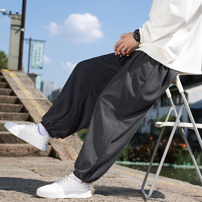 Herren Weite Cord-Loungehose mit Tunnelzug, gerippter Cordstruktur und elastischen Bündchen Drune