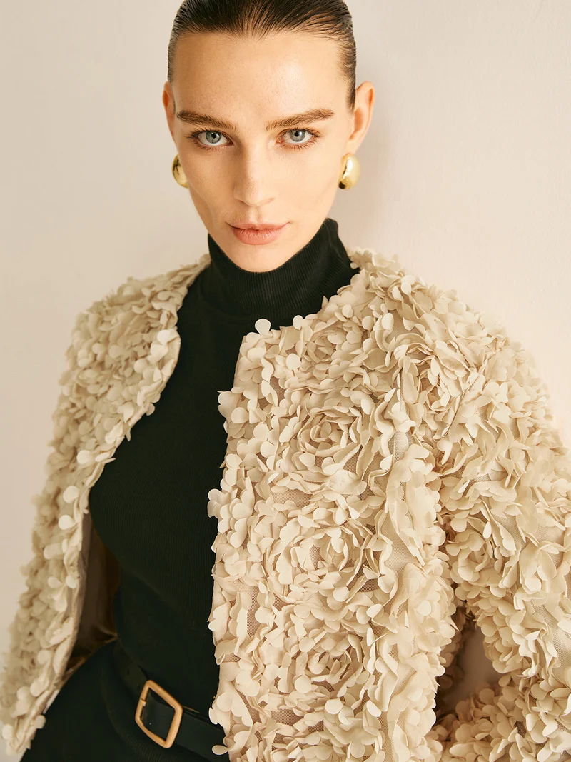 Drune | Beiger Rundhals-Blazer für Frauen