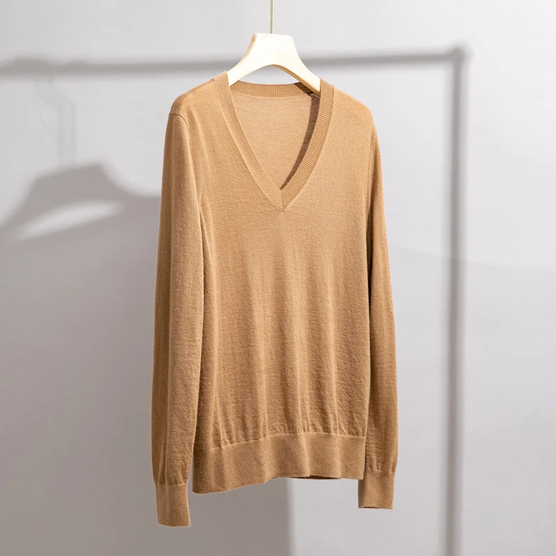 Herren Feiner V‑Ausschnitt-Pullover aus Merinomischung mit leichtem Strukturstrick Drune