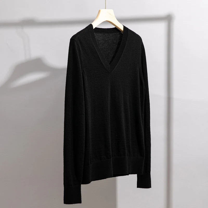 Herren Feiner V‑Ausschnitt-Pullover aus Merinomischung mit leichtem Strukturstrick Drune