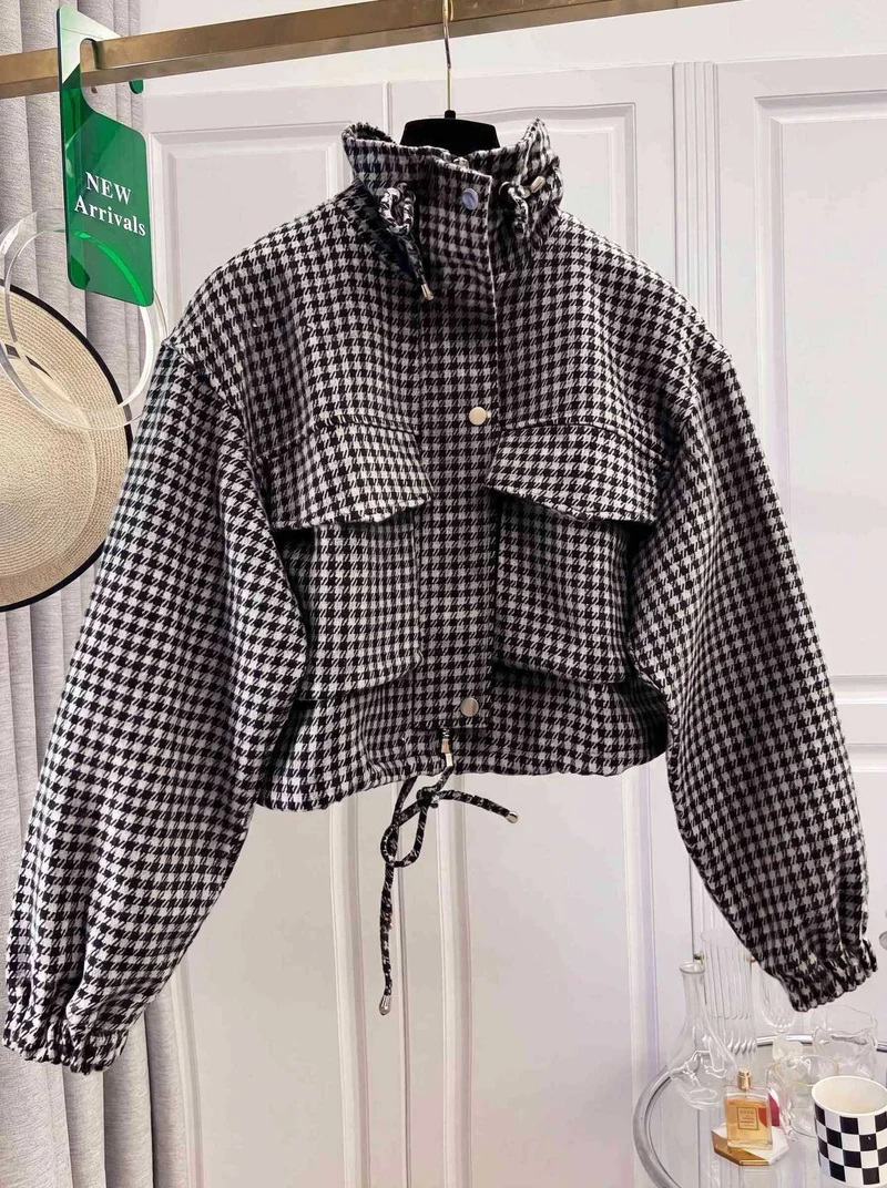Damen Karo-Cropped-Jacke mit Stehkragen, Tunnelzug und elastischen Bündchen Drune
