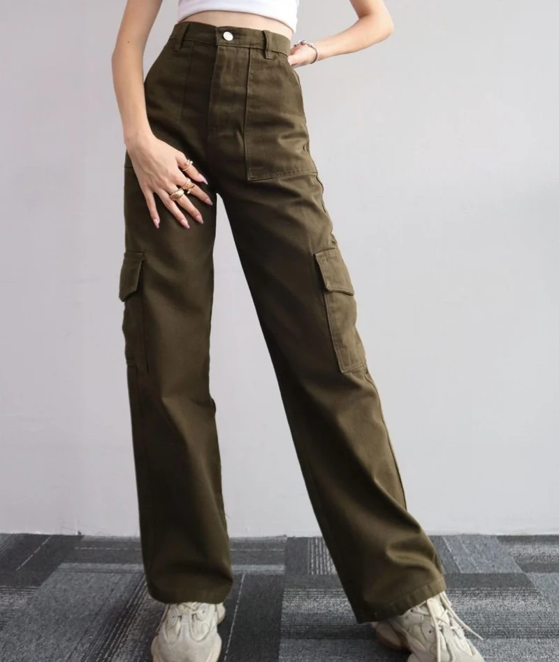 Damen High-Waist-Cargohose aus Twill mit aufgesetzten Klappentaschen und weitem Bein Drune