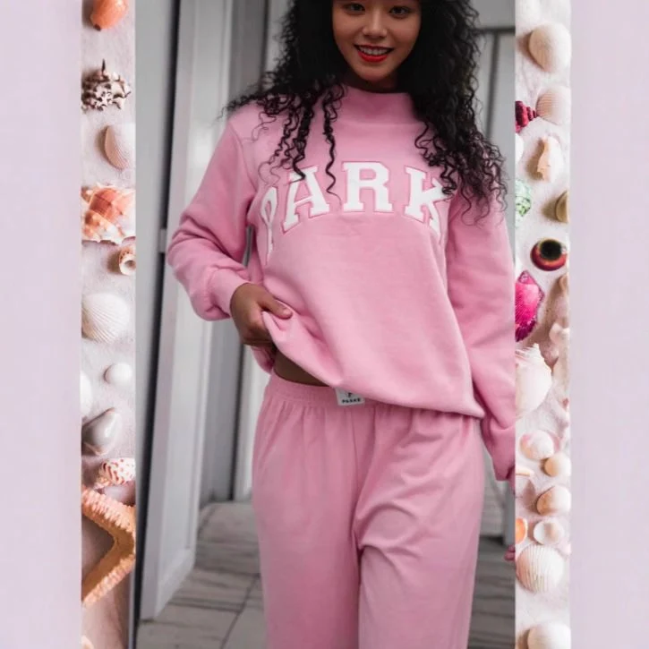 Damen Gemütliches Freizeit-Set mit Oversize kurz geschnittenem Sweatshirt und elastischen Baumwoll-Shorts Drune