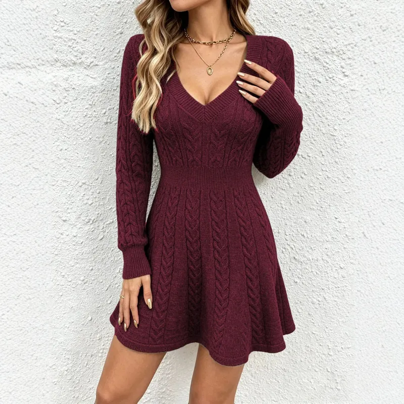 Damen Figurbetontes Strickkleid mit Zopfstruktur, V‑Ausschnitt und taillierter Schößchenform Drune