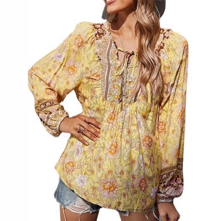 Damen Boho-Bluse mit floralem Print, V‑Ausschnitt mit Bindeband und Plissée-Details Drune
