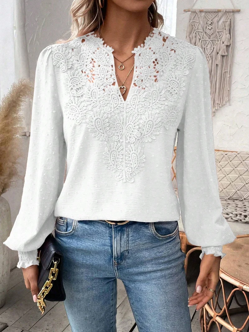 Damen Bluse mit Spitzen‑Plastron, V‑Ausschnitt und ballonartigen Ärmeln Drune
