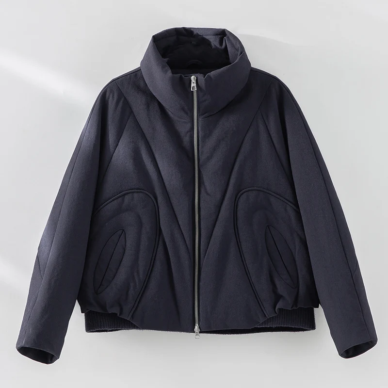 Damen Kurze gesteppte Steppjacke mit hohem Stehkragen und skulpturaler Nahtführung Drune
