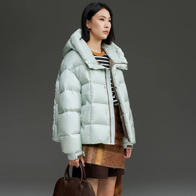 Damen Kurze Boxy‑Steppjacke mit Oversize‑Ärmeln, hohem Thermokragen und Kapuze Drune