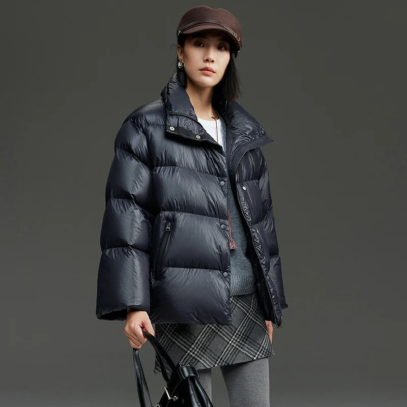 Damen Kurz geschnittene gesteppte Daunenjacke mit hohem Stehkragen, Boxy-Silhouette und Druckknöpfen Drune