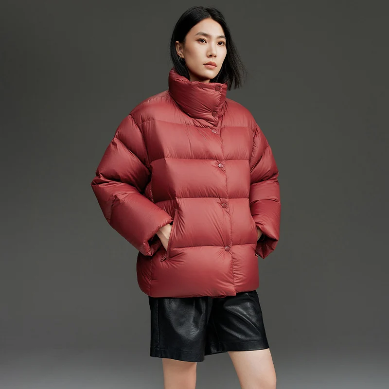 Damen Kurz geschnittene gesteppte Daunenjacke mit hohem Stehkragen, Boxy-Silhouette und Druckknöpfen Drune