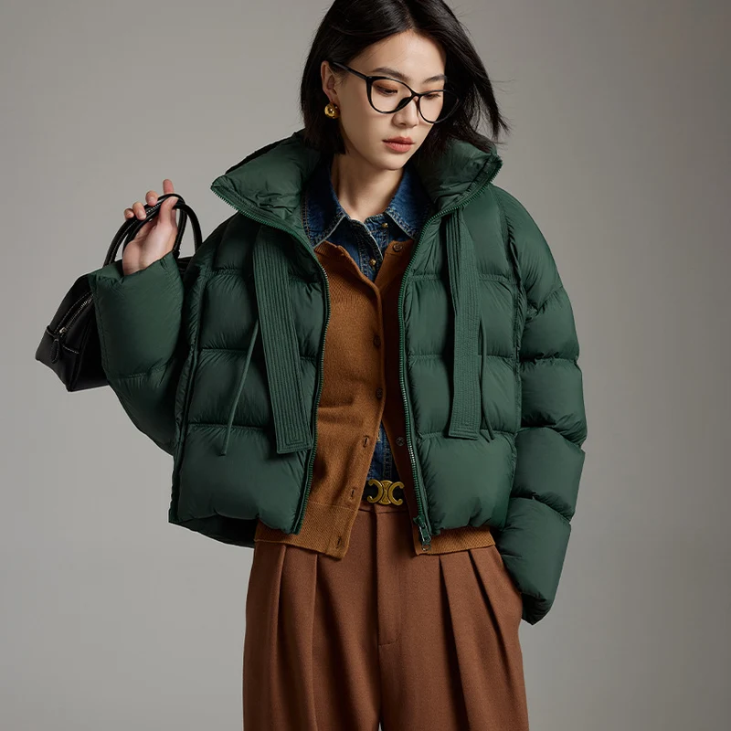 Damen Kurz geschnittene Boxy-Steppjacke mit voluminöser Kapuze und Kordelzug Drune