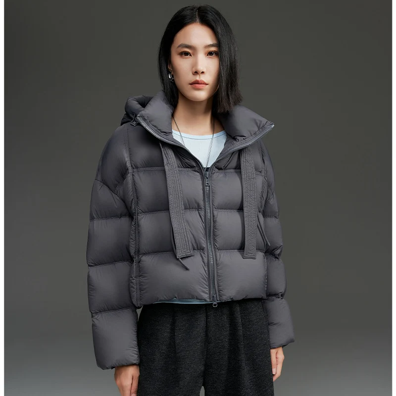 Damen Kurz geschnittene Boxy-Steppjacke mit voluminöser Kapuze und Kordelzug Drune