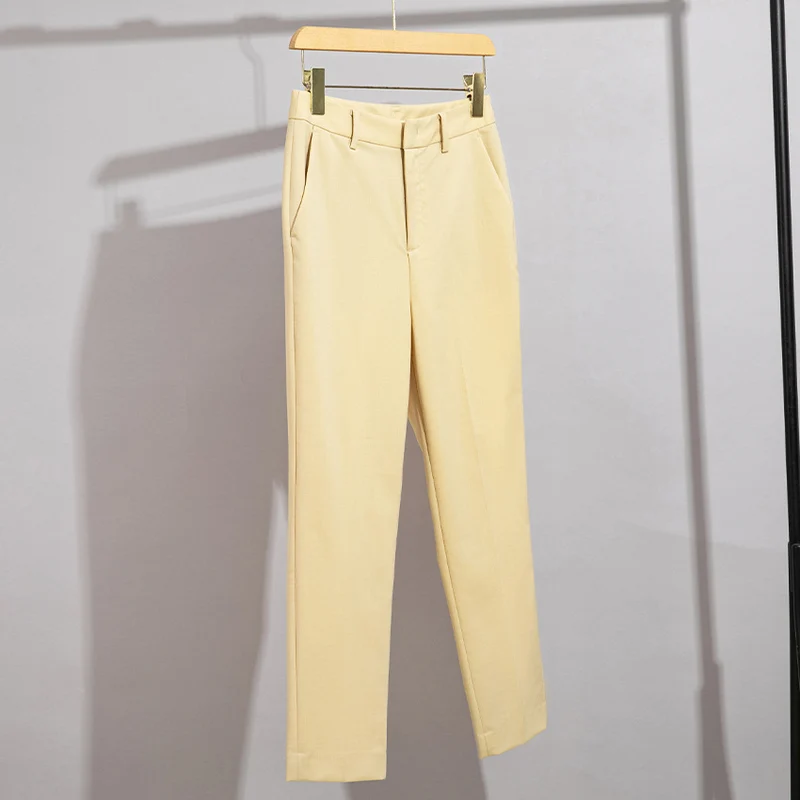 Damen Doppelreihiger Tailoring-Blazer mit Goldknöpfen und figurformenden Abnähern Drune