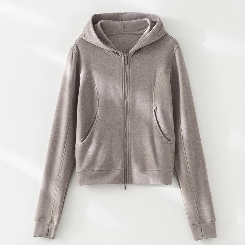Damen Cropped Kapuzenjacke mit Reißverschluss und konturierten Eingrifftaschen Drune