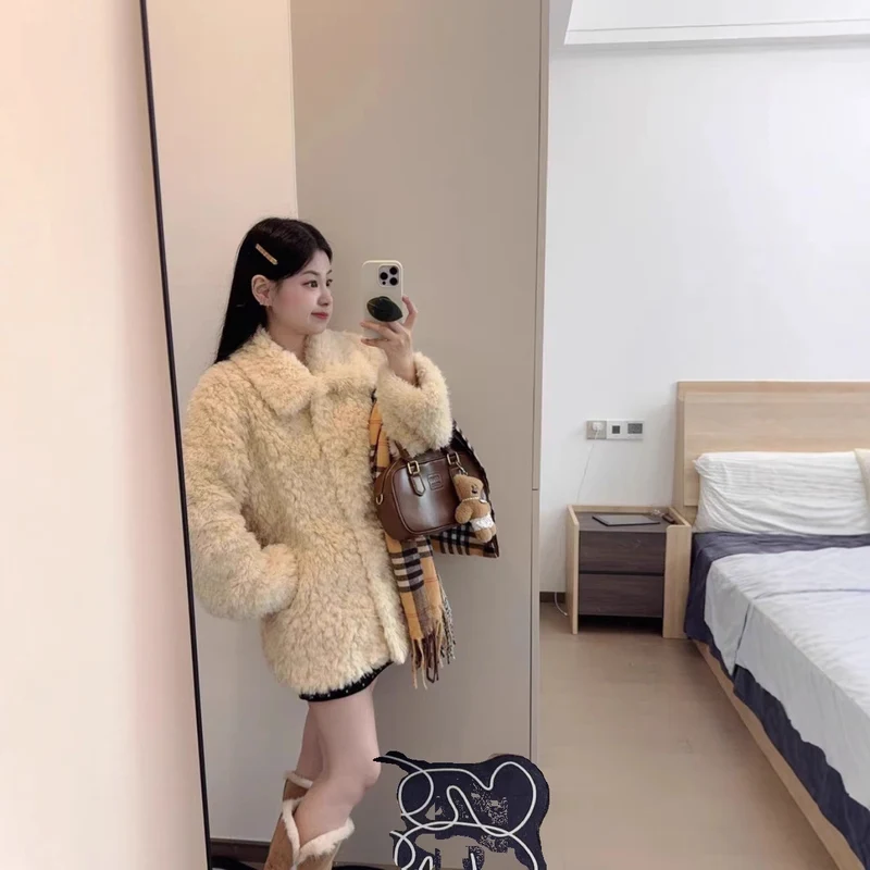 Damen Teddy-Mantel aus Kunstfell mit Oversize-Schnitt und Eingrifftaschen Drune