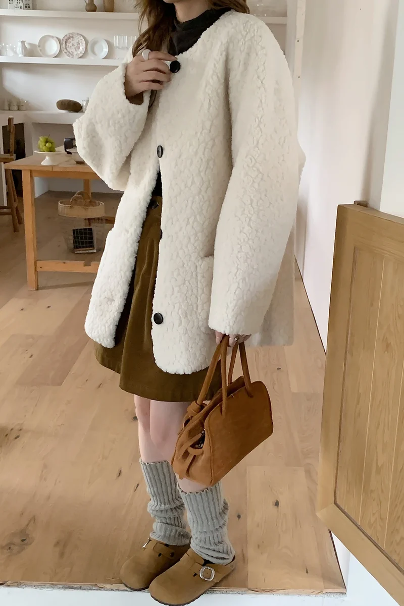 Damen Oversized Teddy‑Mantel mit Rundhals, großer Knopfleiste und aufgesetzten Taschen Drune