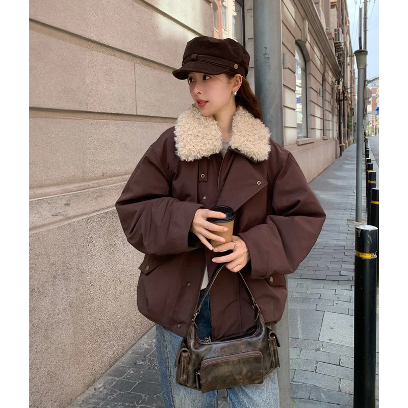 Damen Oversize-Kurzjacke mit Teddykragen und Pattentaschen Drune