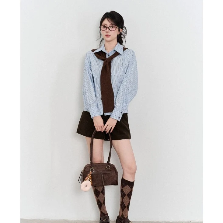 Damen Oversize-Hemdbluse mit feinen Nadelstreifen, weiten Ärmeln und lässigem Saum Drune
