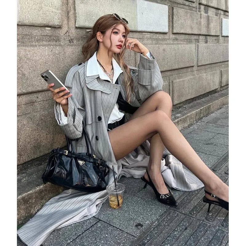 Damen Langer gestreifter Oversize‑Trenchcoat mit breitem Revers und Ballonärmeln Drune