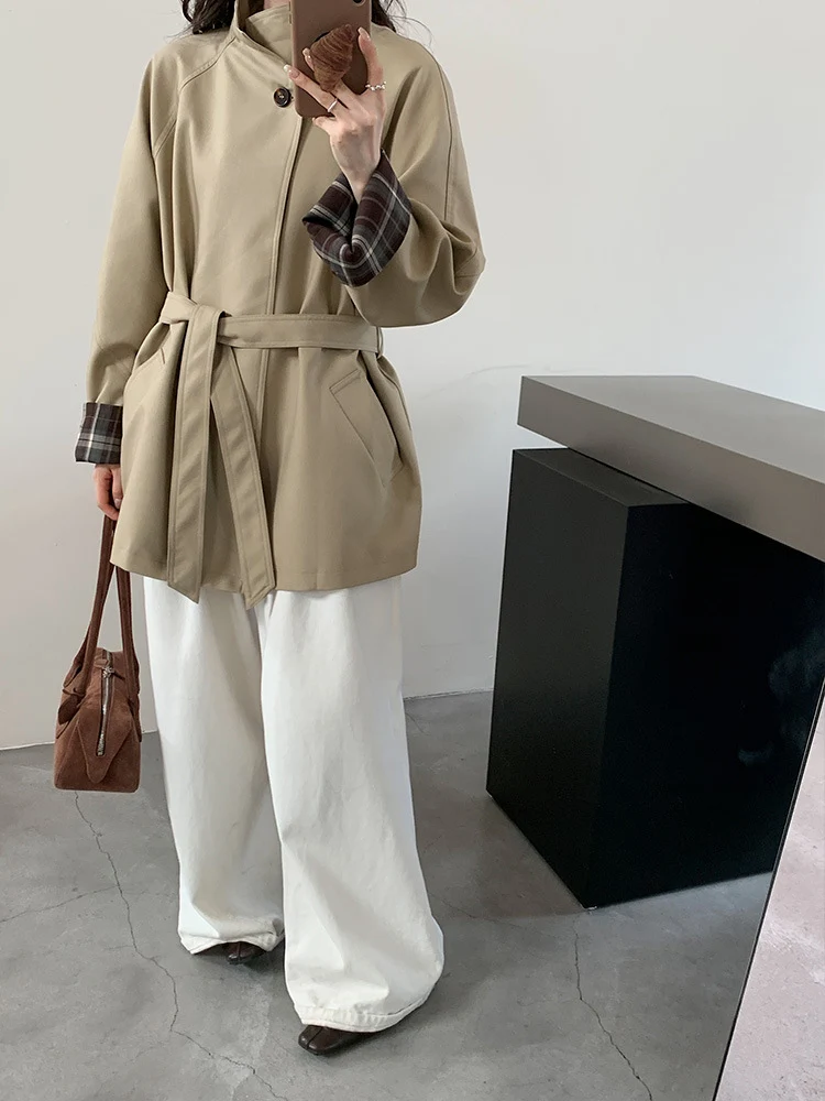 Damen Kurzjacke im Parka‑Stil mit Taillengürtel und kariertem Ärmelfutter Drune